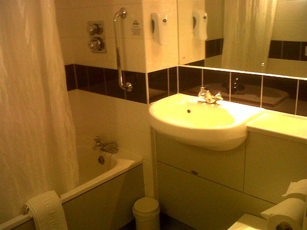 Days Inn Michaelwood M5 Falfield Ngoại thất bức ảnh