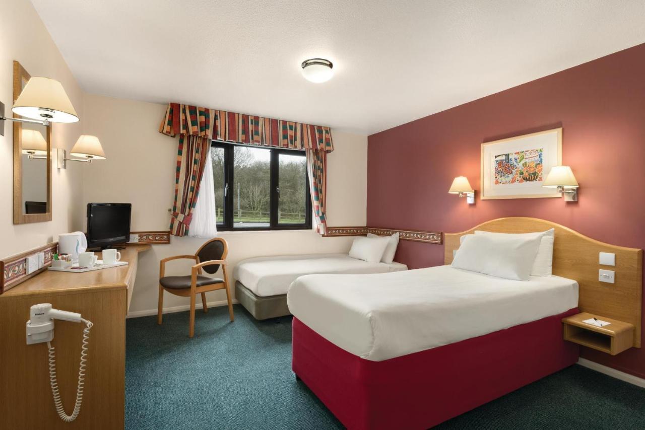 Days Inn Michaelwood M5 Falfield Ngoại thất bức ảnh
