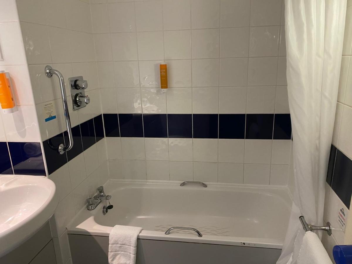 Days Inn Michaelwood M5 Falfield Ngoại thất bức ảnh