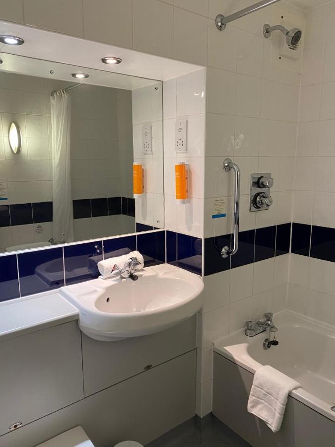 Days Inn Michaelwood M5 Falfield Ngoại thất bức ảnh